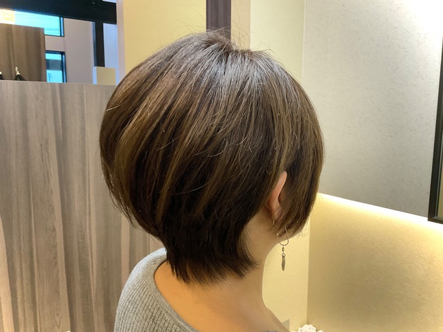 ショートヘア